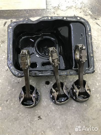 Поршни на Mazda 323 Z5 1.5л. 1998г