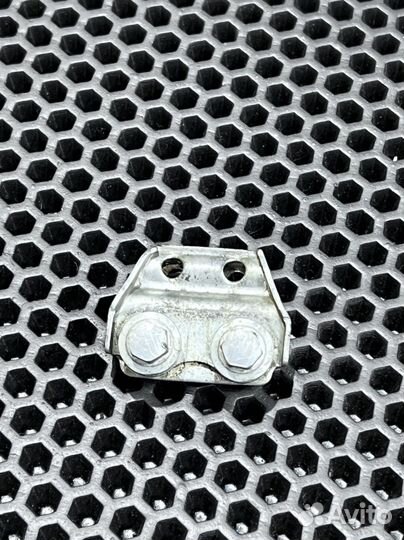 Направляющая гидролинии Honda CRF 450R 2002-2004