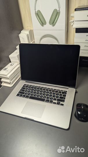 MacBook Pro 15 i7 3.4ghz/16gb/ssd/2gb video