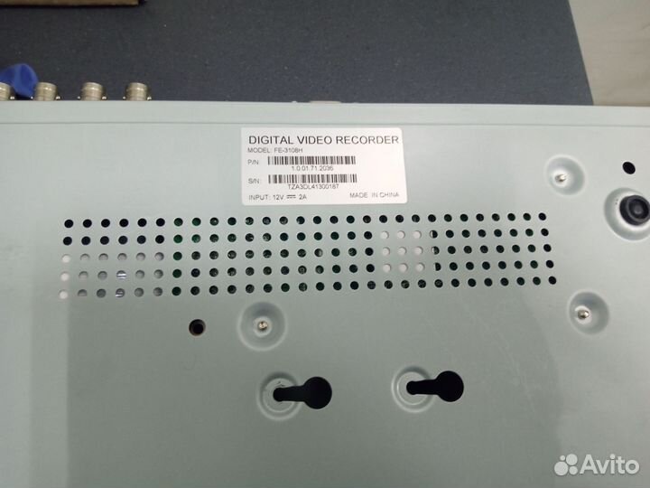 Регистратор для видеонаблюдения на 8 камер
