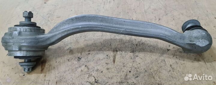 Передний продольный рычаг Mercedes W205 правый