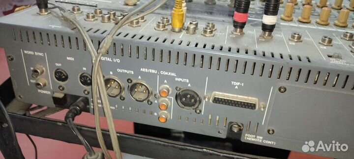 Tascam TM-D 1000