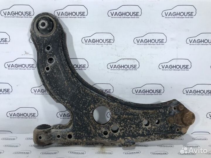 Рычаг подвески передний правый Volkswagen Golf 4