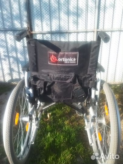 Инвалидное кресло-каталка
