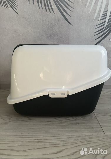 Закрытый туалет для кошек