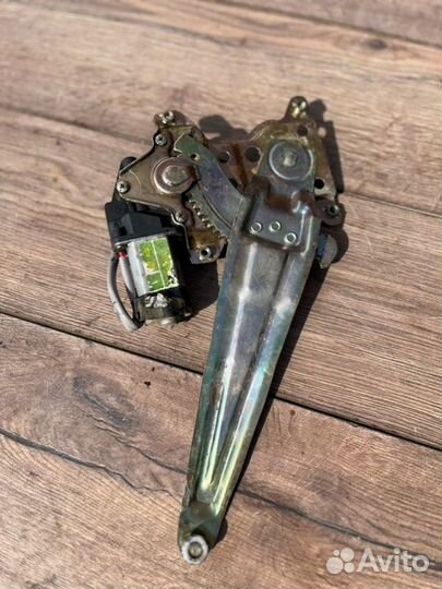 Стеклоподьемник задний правый Geely Mk 2010