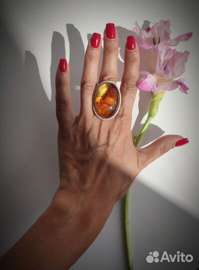 Огненное сердце, кольцо с янтарём