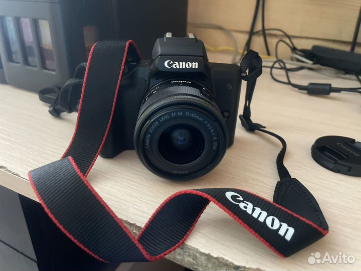 Беззеркальный фотоаппарат Canon EOS M50