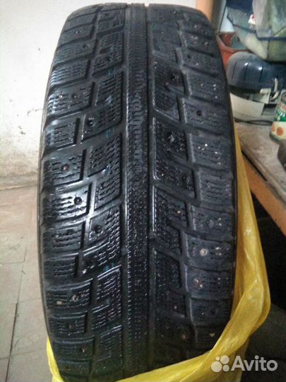 Kumho I'Zen KW22 235/65 R17 108T