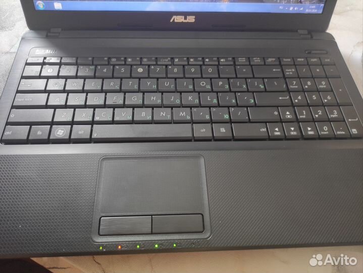 Ноутбук asus