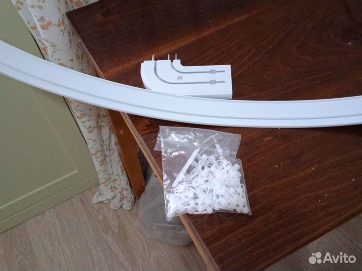 Карниз потолочный двухрядный