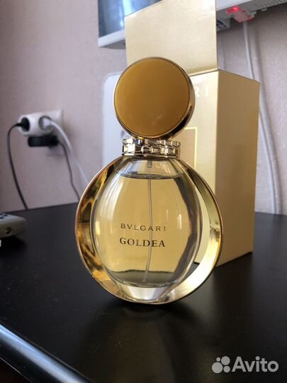 Мужская и женская туалетная вода