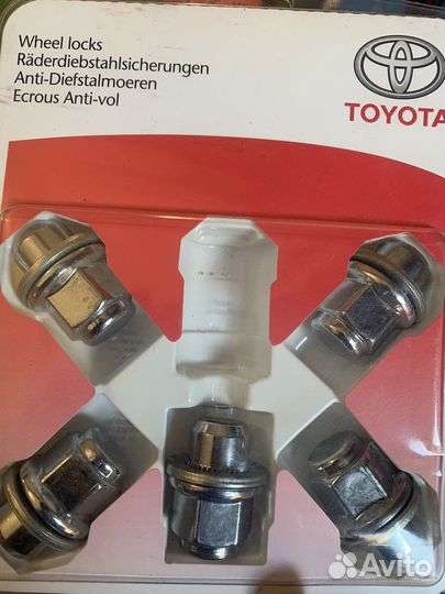 Колесная гайка для Toyota RAV 4 (Штатные диски)