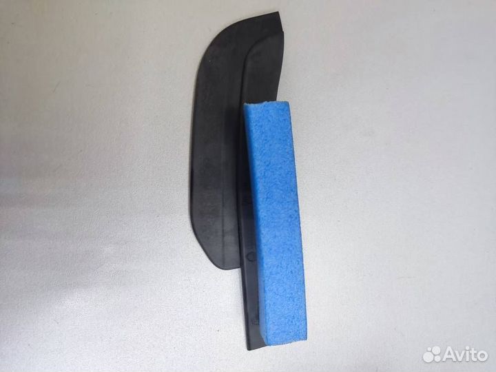 51128495916 Расширитель арки колеса правая д/BMW