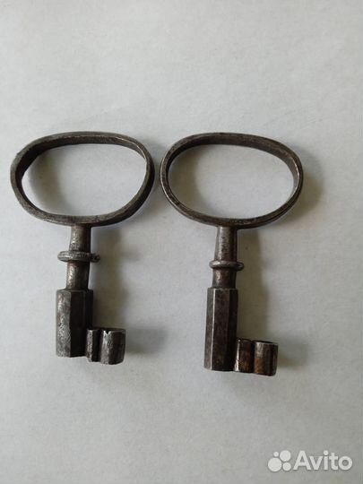 Ключи антикварные. 19 век. Урал