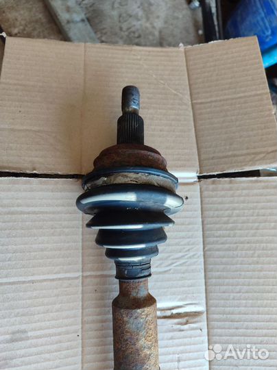 Полуось передняя правая Гольф 4 Бора 1,6 AKL МКПП