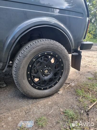 Продам комплект литых дисков Xtreme-XJ на ниву