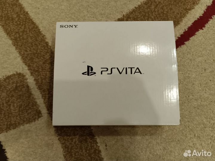 Портативная игровая приставка sony PS Vita