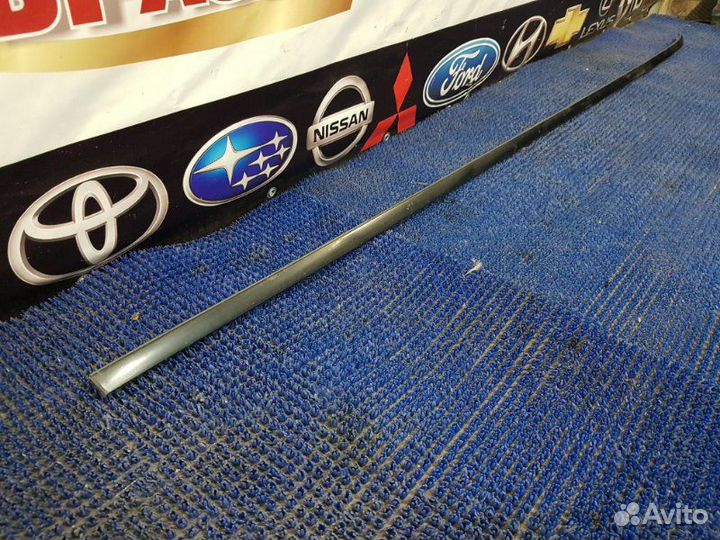 Молдинг крыши левый Mazda Premacy cpew FS 2002