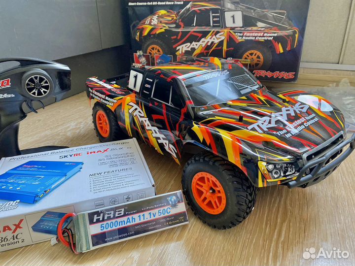 Новый Traxxas slash 4x4 1/10 Orange