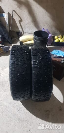 Bridgestone Blizzak Spike-02 225/60 R17