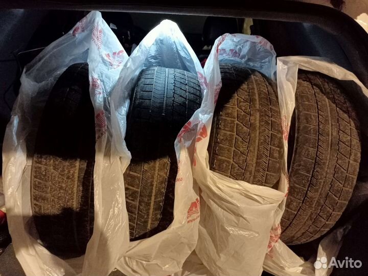 Bridgestone Blizzak VRX 205/60 R16