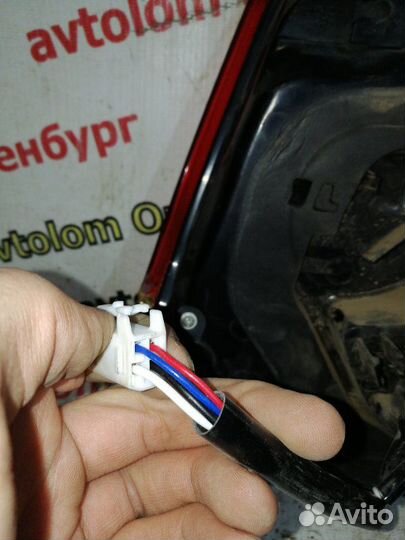 Фонарь левый Toyota Land Cruiser 200 2016