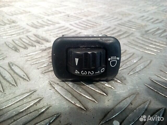 Кнопка корректора фар Daihatsu YRV 2002
