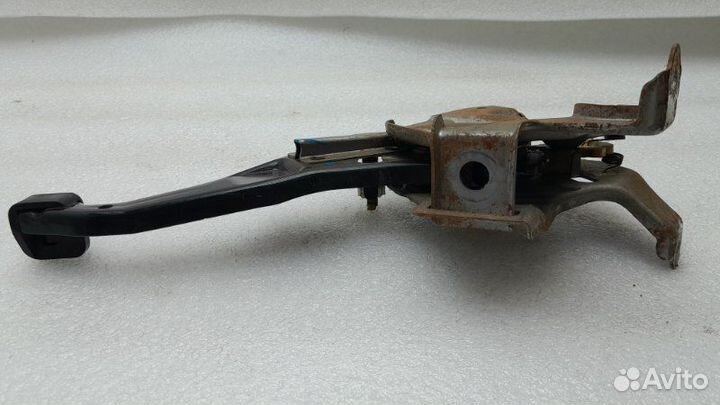 Педаль стояночного тормоза Subaru Tribeca WX EZ30D