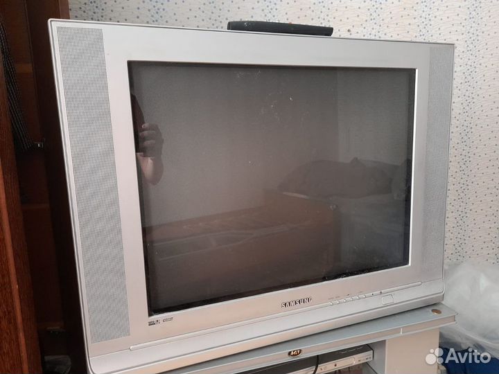 Телевизор samsung