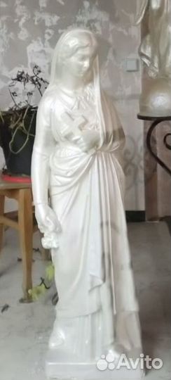 Дева гипсовая