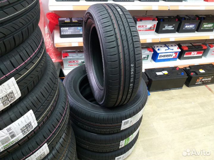 Kumho Ecowing ES31 215/60 R16 95V