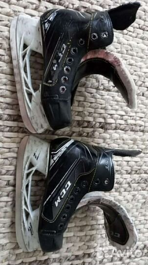 Коньки хоккейные ссм