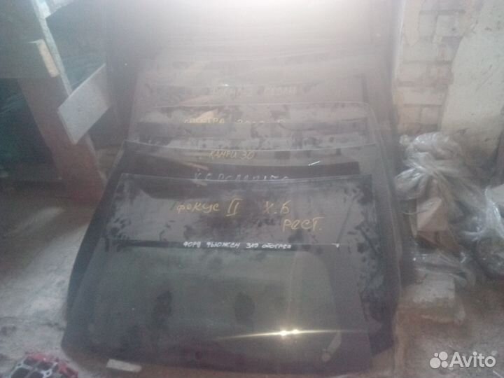 Стекло заднее собогревом для иномарок