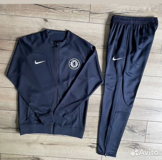 Футбольные костюмы