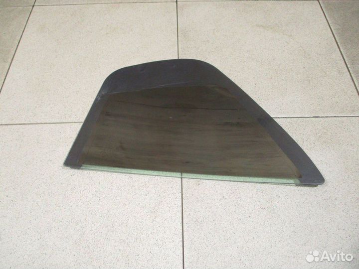 Стекло двери З/Л (форточка) Renault Logan 2