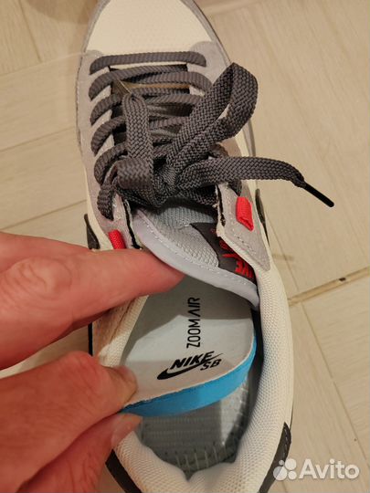 Кроссовки мужские 42 размер nike