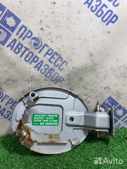 Лючок бензобака Mazda 6 Gg седан 1.8 L8 2004