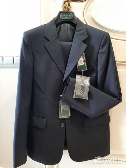 Костюм школьный классический