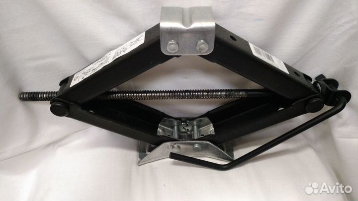 Домкрат ромбический винтовой 1,2т Renault