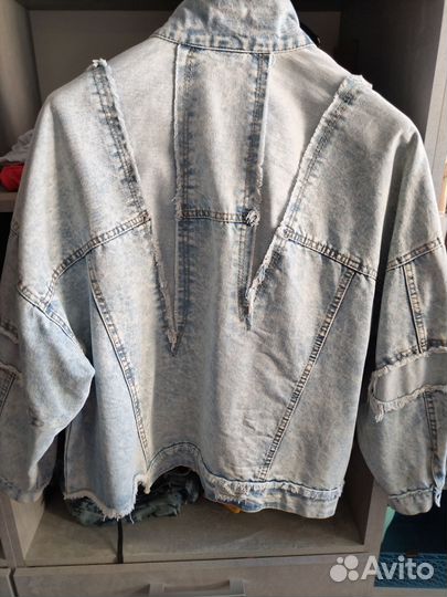 Джинсовая куртка