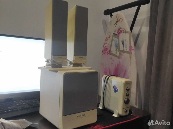 Колонки 2.1 Microlab