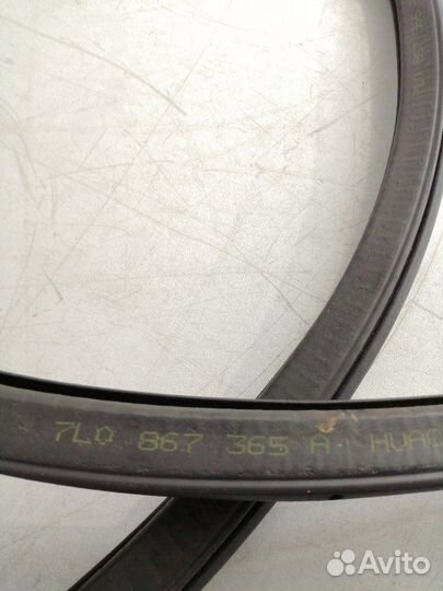 Уплотнительная резинка дверного проема передняя