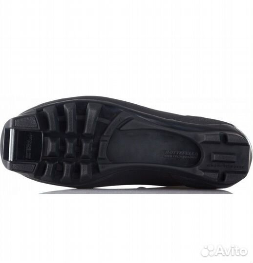 Ботинки лыжные новые 42-43