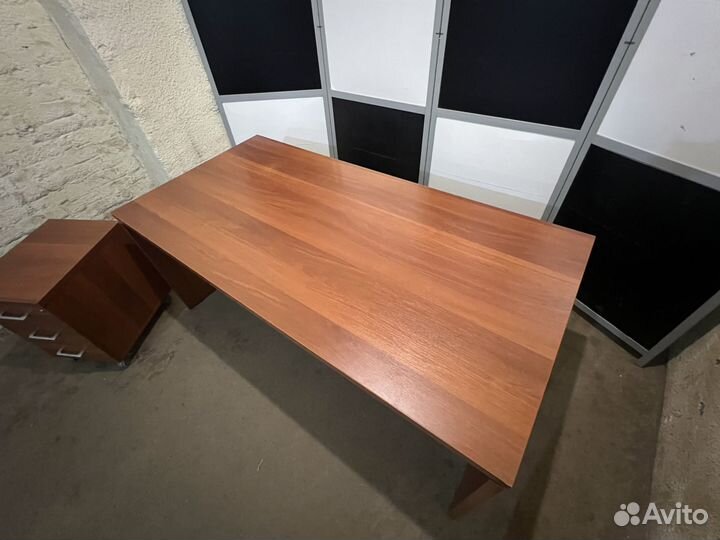 Стол для руководителя 180х90х76см
