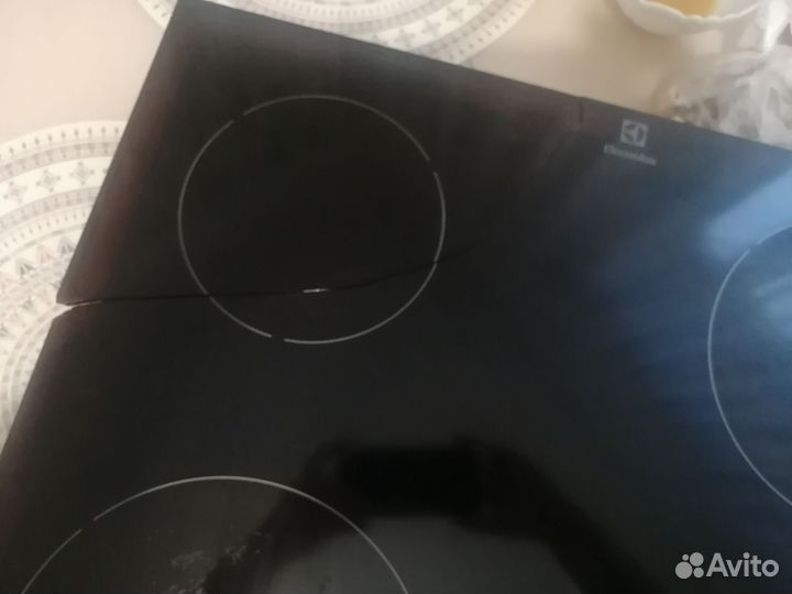 Варочная панель электрическая electrolux