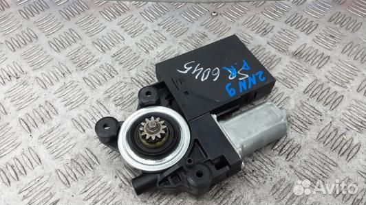 Моторчик стеклоподъемника переднего правого volvo