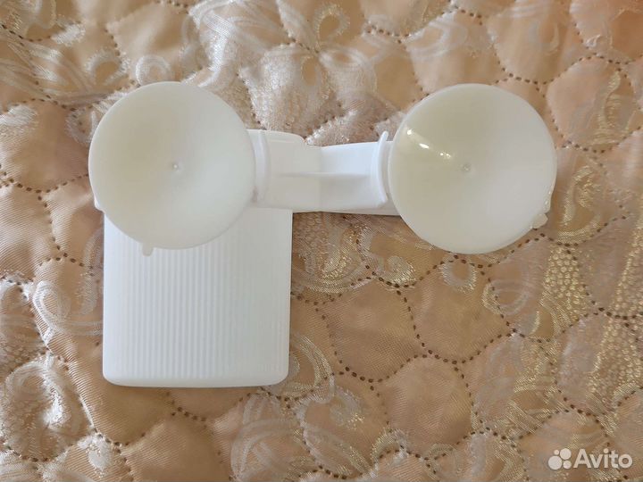 Стакан для зубных щёток и пасты на присосках