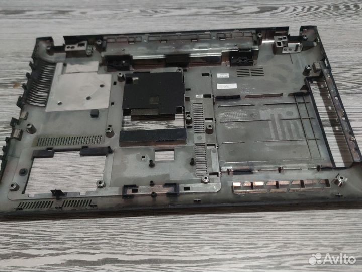 Поддон Samsung NP-RV515