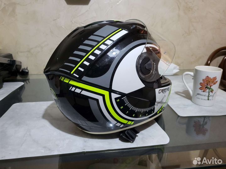 Мотошлем caberg S